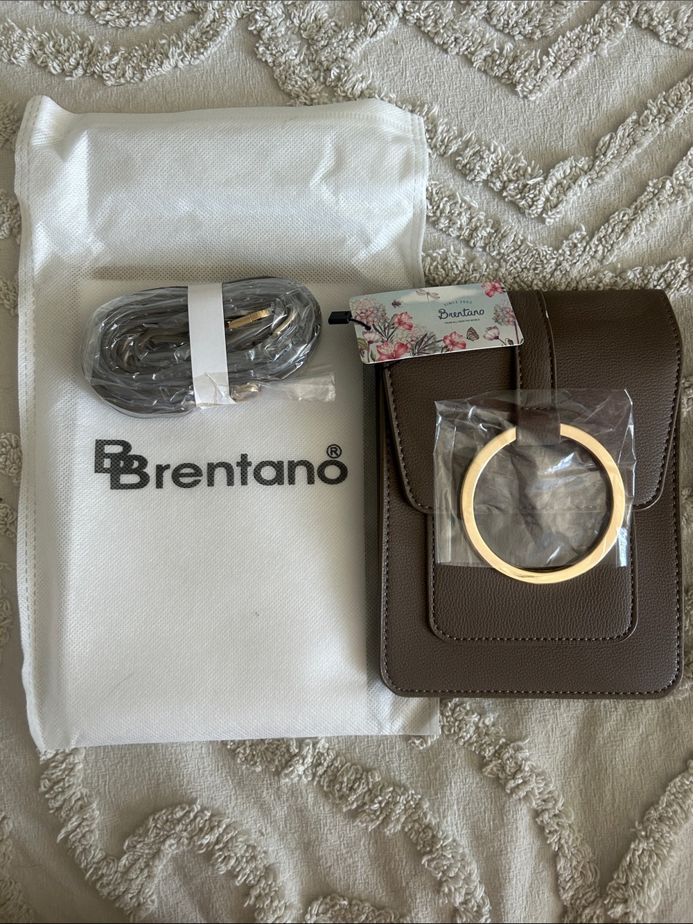 Elegant Cross Body Bag with Gold Ring Accent